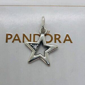 ✨🔥Pandora ME Sparkling Star Medallion Charm
